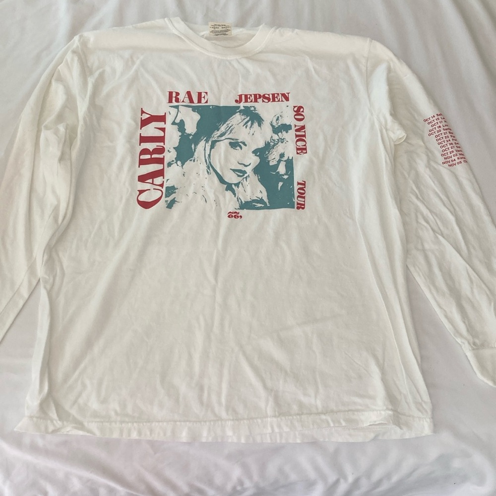 Carly Rae Jensen concert L tshirt